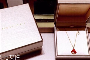 寶格麗項(xiàng)鏈可以刻字嗎？再塑奢華經(jīng)典