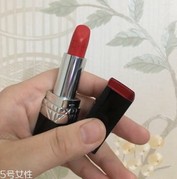 迪奧口紅844適合什么膚色？顯白嗎？