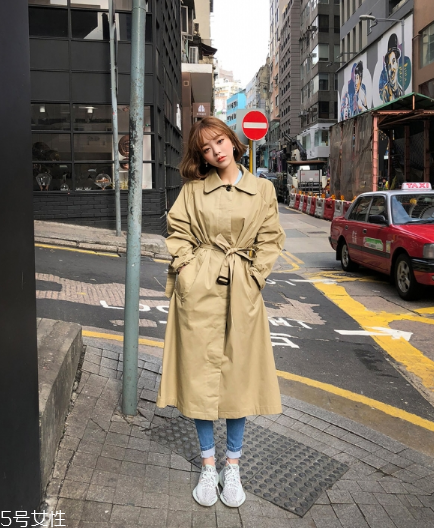 風(fēng)衣搭配什么鞋子？早春美出新高度