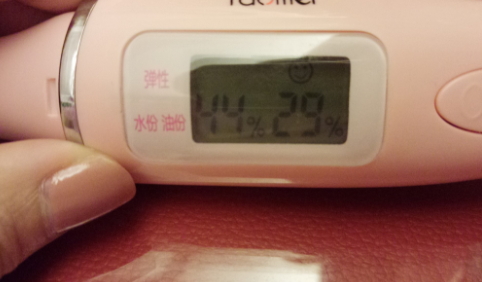 sisley希思黎和和hr赫蓮娜哪個好？
