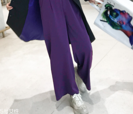 運動鞋搭配什么褲子好看？春季最佳穿搭