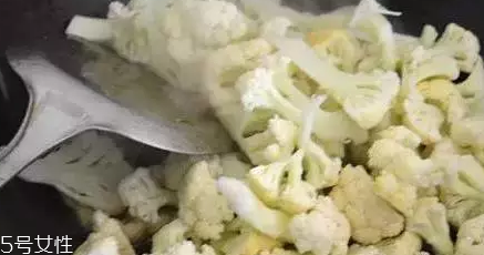 花椰菜炒肉怎么做好吃？這么做簡(jiǎn)單又美味