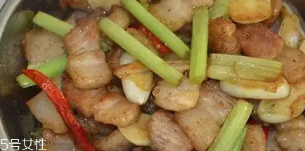 花椰菜炒肉怎么做好吃？這么做簡(jiǎn)單又美味