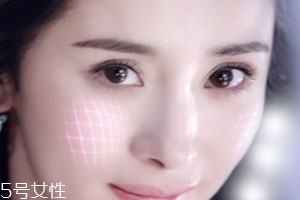 雅詩蘭黛線雕精華素怎么用？官方按摩圖效果最佳