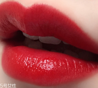 阿瑪尼401和402哪個(gè)好看？401黃皮摯愛