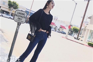 牛仔褲曬黃了怎么辦？牛仔褲應(yīng)避免暴曬