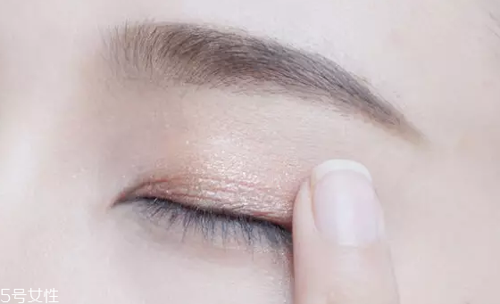 眉卡好用還是眉貼好用？眉貼更精確