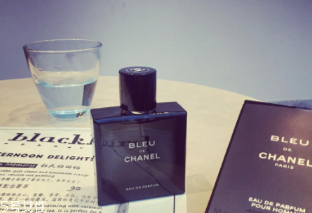 chanel蔚藍(lán)男士淡香水好聞嗎？陽剛男人氣魄