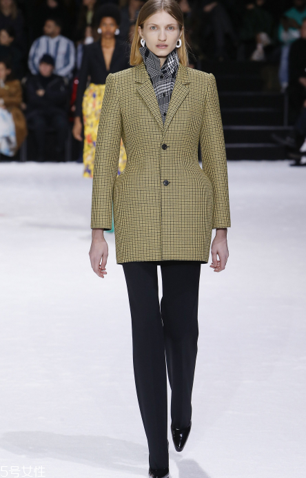 balenciaga巴黎世家2018秋冬系列好看嗎_有哪些款式？