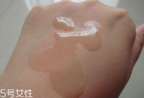 papa recipe春雨卸妝水怎么用？濕敷10秒即可