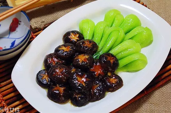 油菜怎么炒不苦？焯水能去掉苦味
