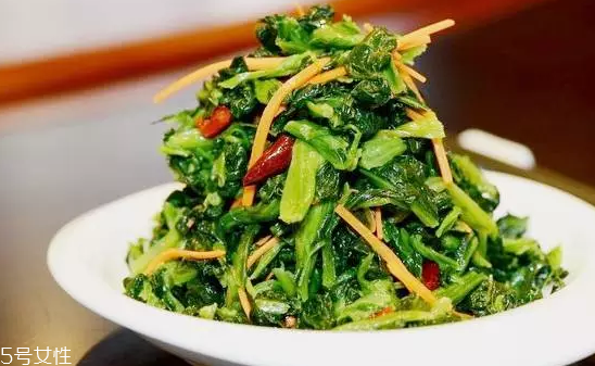 油菜怎么炒不苦？焯水能去掉苦味