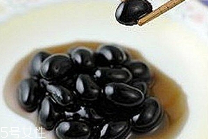黑豆泡醋用什么醋最好？不要用白醋