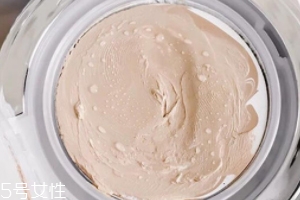age20s氣墊適合油皮嗎？超多水珠油皮親媽