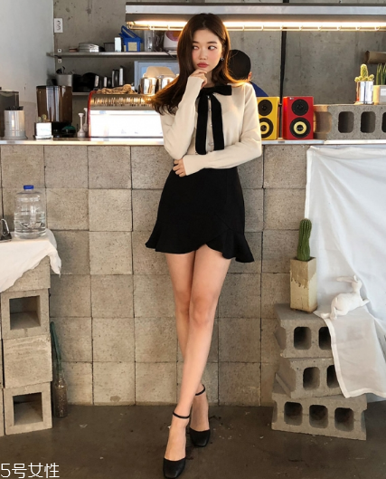 米色毛衣怎么搭配？打造氣質(zhì)女神范兒