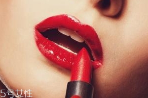 口紅融化了可以放冰箱嗎？冰凍3小時即可恢復