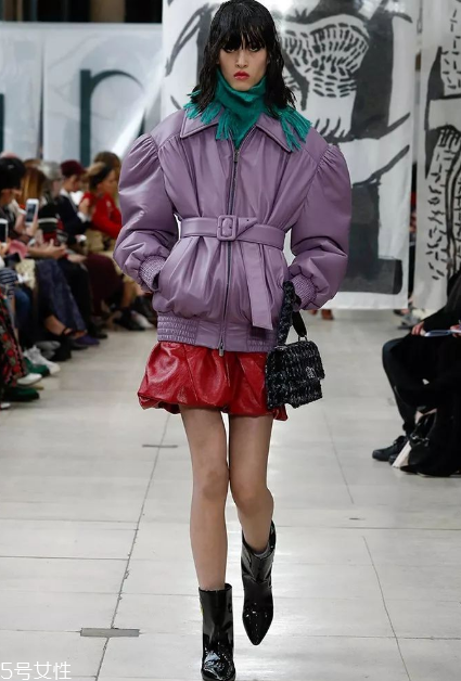 miumiu2018秋冬系列好看嗎_有哪些款式？