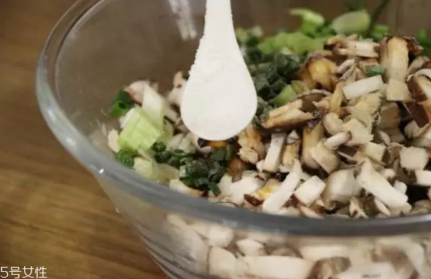 豆腐皮能油炸嗎？火候太猛容易炸糊