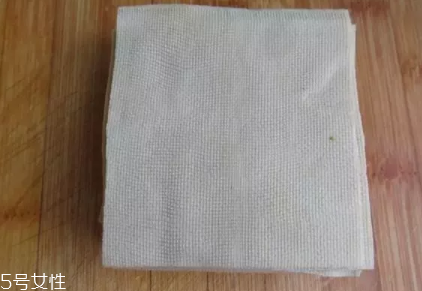 豆腐皮能油炸嗎？火候太猛容易炸糊
