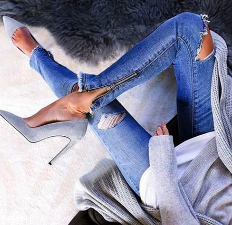 牛仔褲能配高跟鞋嗎？精致女生的穿搭法則