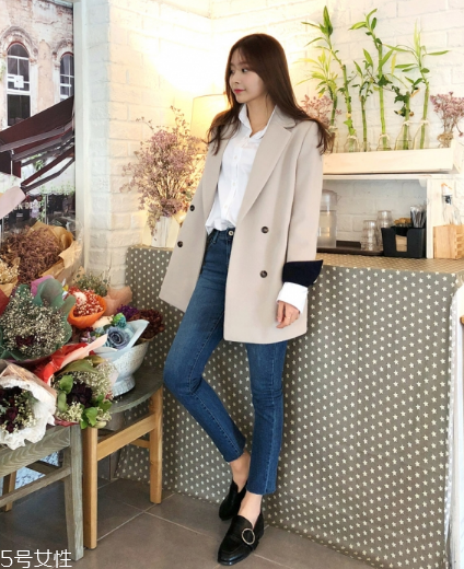 雙排扣西裝怎么搭配？盡顯帥氣女王范兒