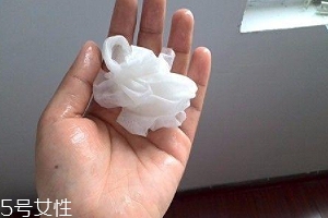 敷完的面膜有什么妙用？做手指膜預防倒刺