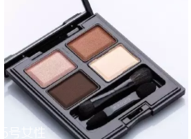 單眼皮如何畫眼影？亮色眼影會制造車禍現(xiàn)場