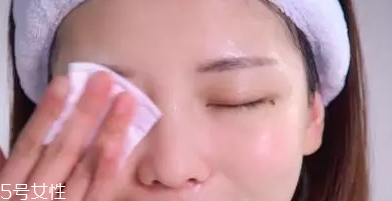草莓鼻用什么產(chǎn)品最有效？4款產(chǎn)品讓鼻頭亮麗潔凈