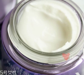 蘭蔻塑顏雪花霜怎么樣？肌膚白皙的秘密武器