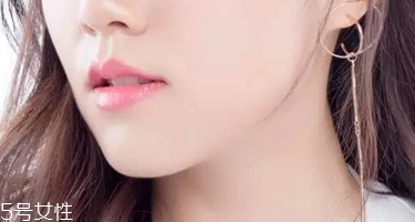 黃皮素顏怎么選口紅？這4種色號(hào)不化妝也女神