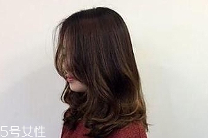 燙發(fā)水能維持多久？3個月左右