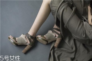 高跟鞋鞋頭蹭了怎么辦？三招修補(bǔ)破損鞋頭