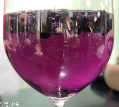 黑枸杞為什么是藍色？花青素的原因