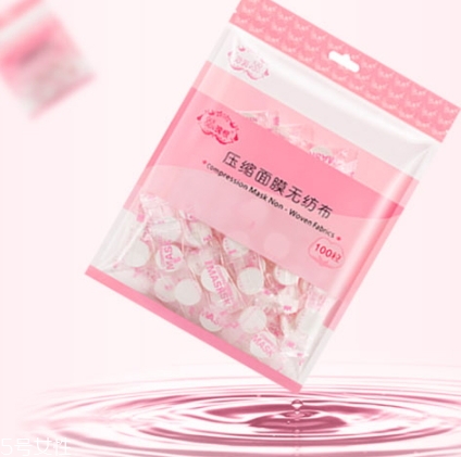面膜紙泡什么最補(bǔ)水？