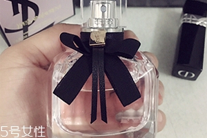 圣羅蘭反轉(zhuǎn)巴黎香水好聞嗎？愛情的味道