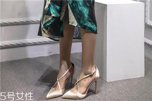 高跟鞋240是多少碼？高跟鞋碼數(shù)的意思