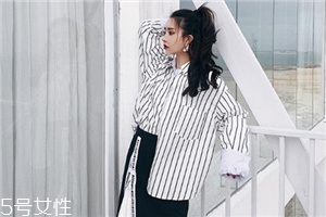 襯衫需要打底嗎？淺色襯衫最好打底