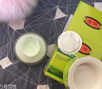 馥佩和馥珮哪個(gè)是假的？并非真假李逵