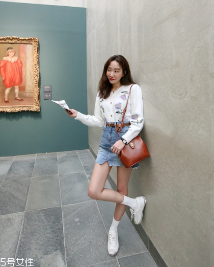 牛仔短裙搭配什么鞋？瞬間變身萌萌少女