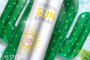 防曬噴霧和氣墊哪個先用？