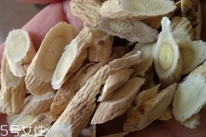 黃芪是什么味道？有點(diǎn)大豆味