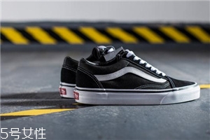 帆布鞋裂口怎么處理？帆布鞋開(kāi)裂這樣做