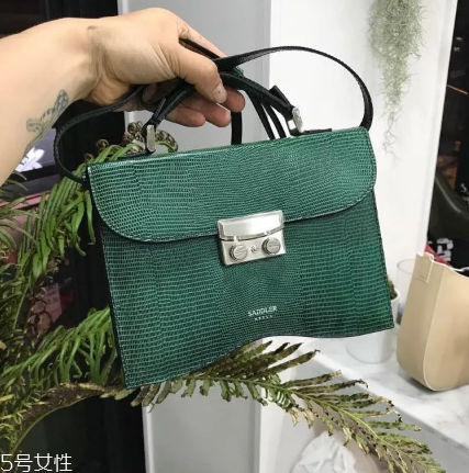 saddler seoul是什么牌子？終于不用撞包了