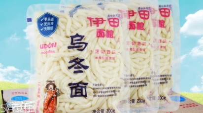 烏冬面是什么做的？