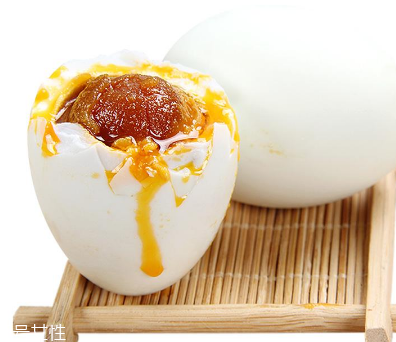 咸鴨蛋是生的還是熟的？肯定是生的