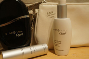 clarisonic opal科萊麗超聲波眼部導(dǎo)入儀怎么用？眼部小熨斗