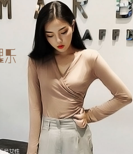 微胖女生春天怎么穿好看？讓你視覺(jué)上小一圈