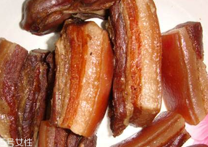 煙熏臘肉怎么炒好吃？做法多多任你選