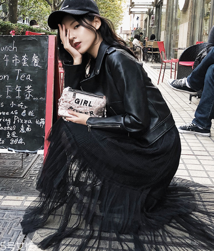 皮衣沾上發(fā)泡劑怎么辦？清除方法要注意