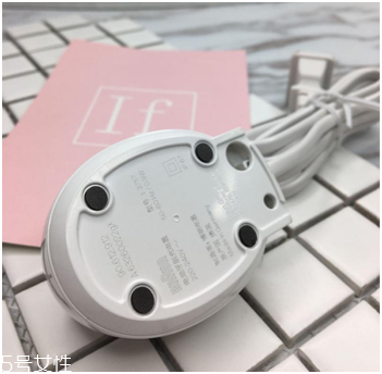 歐樂(lè)b電動(dòng)牙刷怎么樣？四個(gè)刷頭很好用